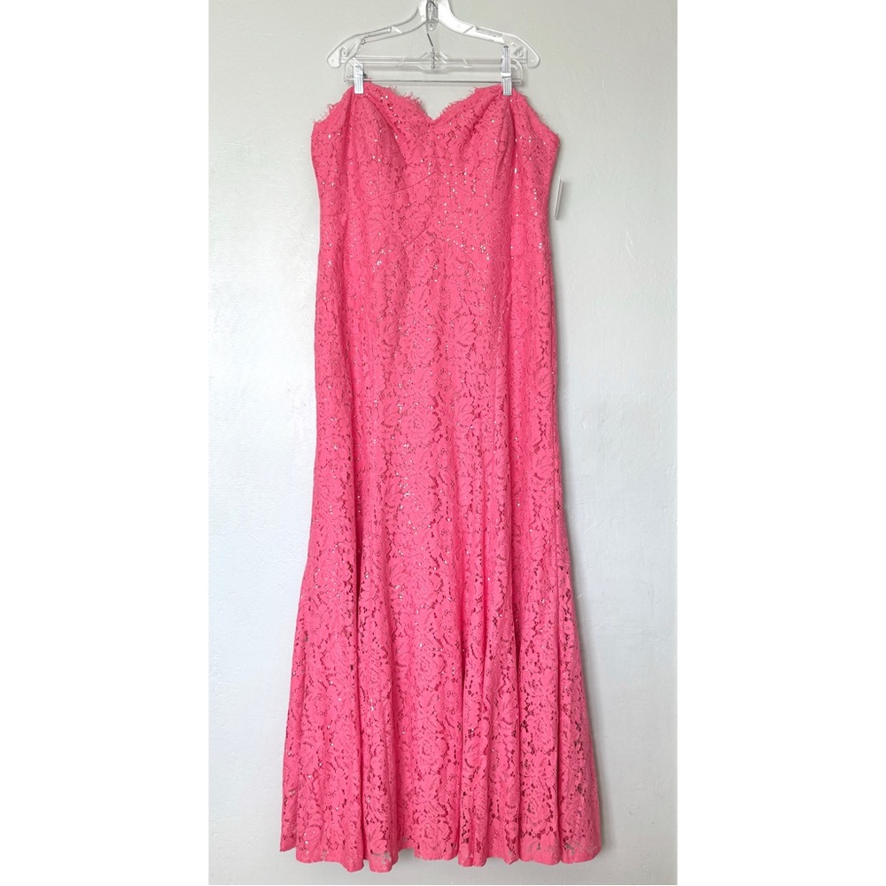 Rene by Rene Ruiz Collection Strapless Sweetheart Lace Gown in Pink Size 20
